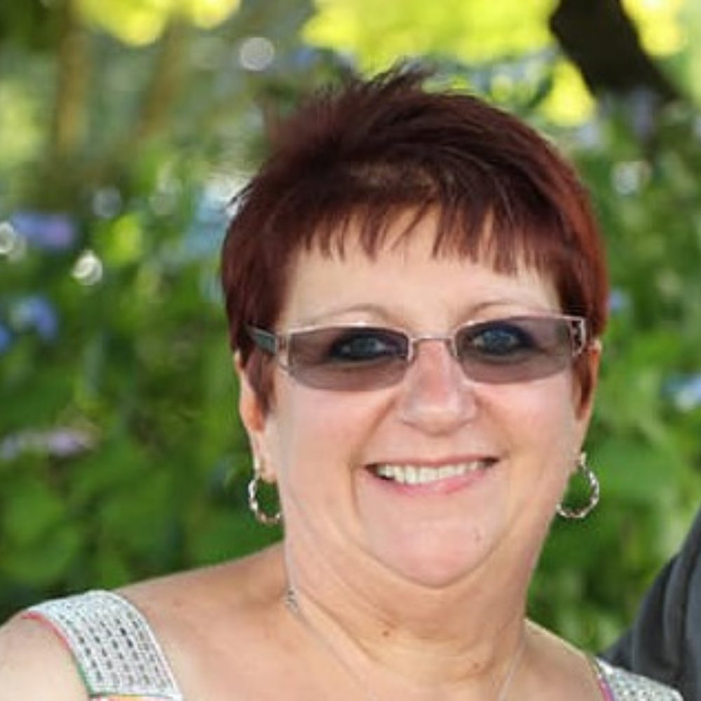 Meet your Posher, Connie